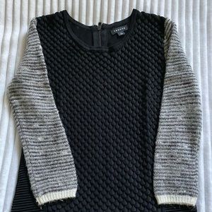 Trouve Women’s Size Small Metallic Sleeve Mix Knit Back Zip Sweater